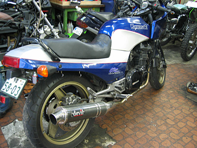 GPZ900R